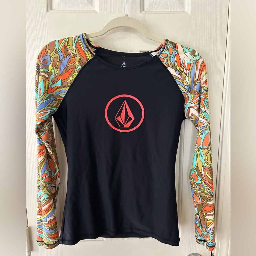 Volcom rash guard